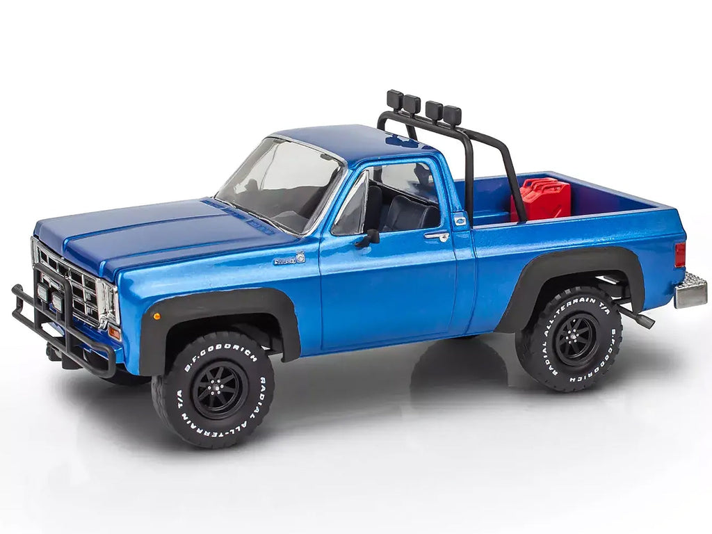 Level 3 Model Kit 1978 Chevrolet Off-Road 4x4 Pickup Truck and "Malibu Grand Prix" Virage with Trailer "Fantasy Formula" 1/25 Scale Model by Revell