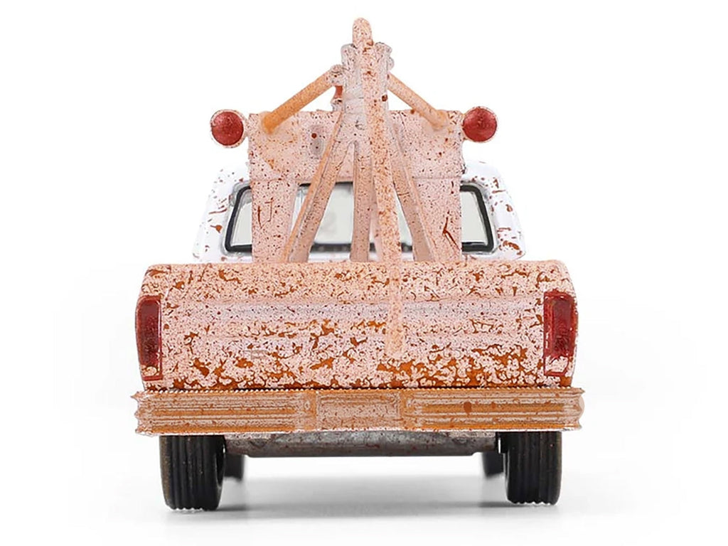 1973 Ford F-100 Tow Truck White (Weathered) "Blue Collar Collection" Series 14 1/64 Diecast Model Car by Greenlight