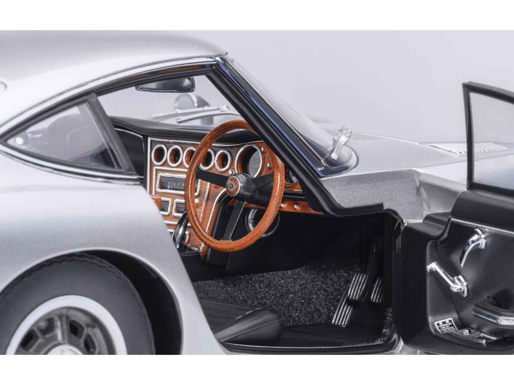 1967 Toyota 2000GT RHD (Right Hand Drive) Silver Metallic 1/18 Model Car by Autoart