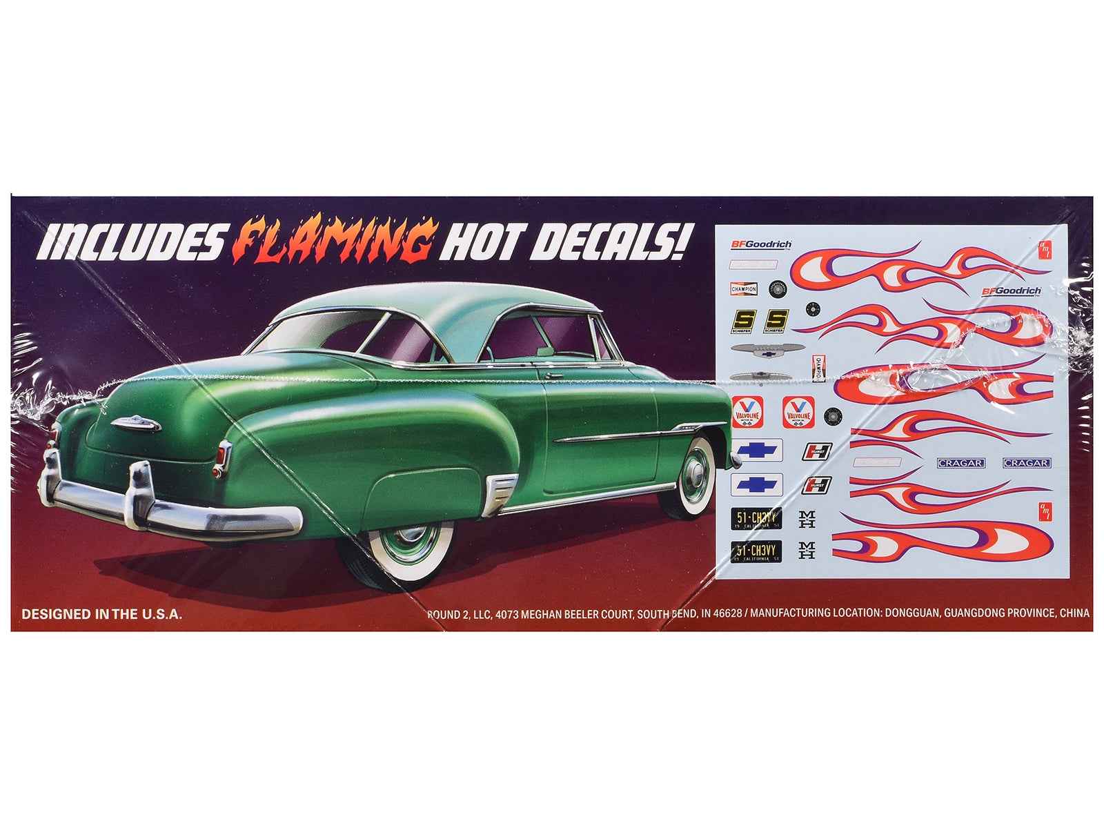 Skill 2 Model Kit 1951 Chevrolet Cruiser 3-in-1 Kit 1/25 Scale Model by AMT