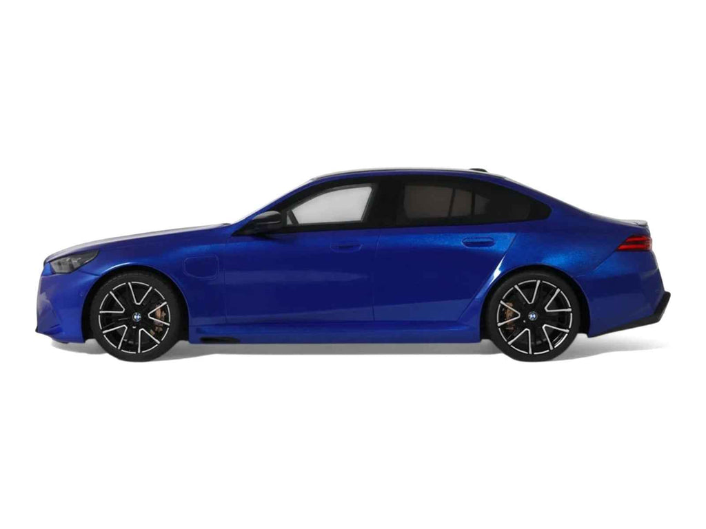 2024 BMW M5 (G90) Marina Bay Blue Metallic with Black Top 1/18 Model Car by GT Spirit