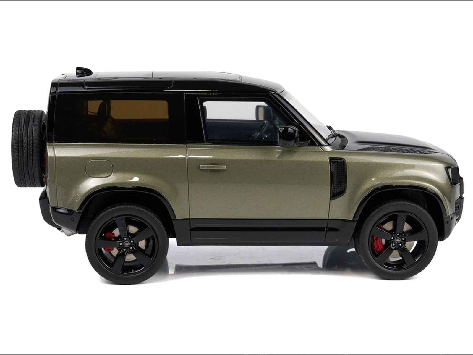 2021 Land Rover Defender 90 P400 X-Dynamic HSE Pangea Green Metallic 1/18 Model Car by GT Spirit