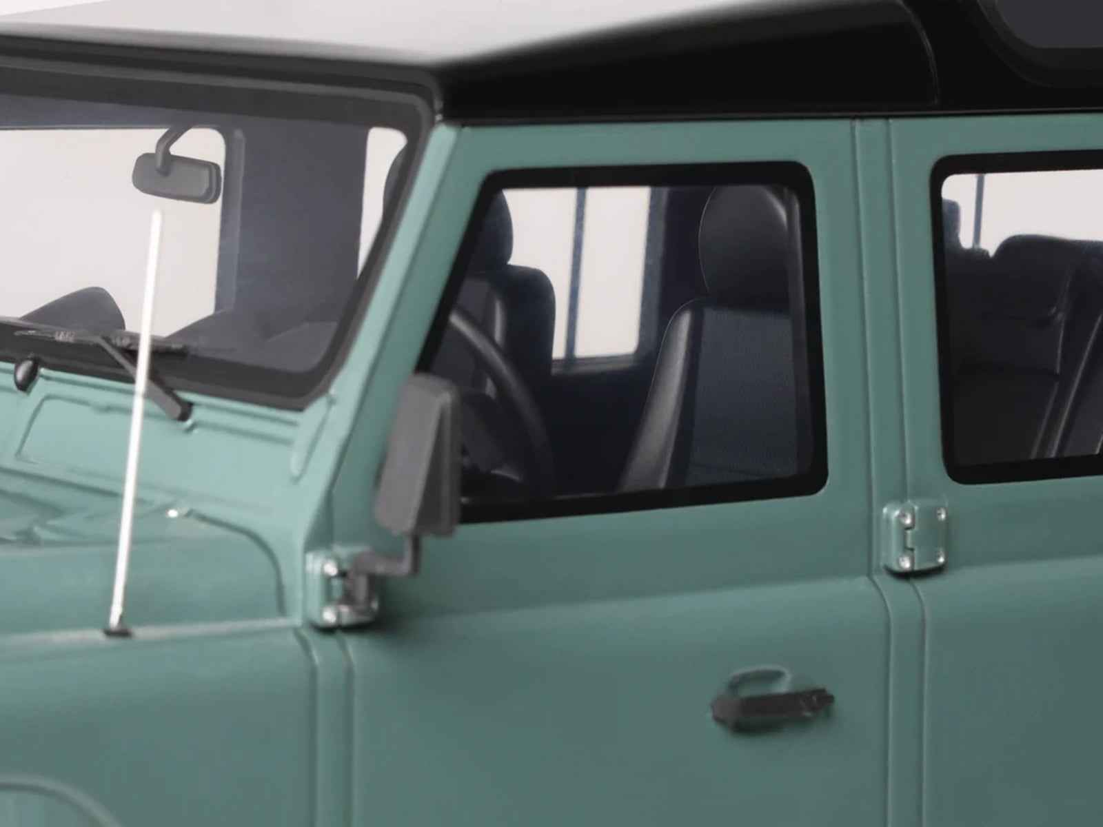 2016 Land Rover Defender 3 Station Wagon Green with Black Top 1/18 Model Car by GT Spirit