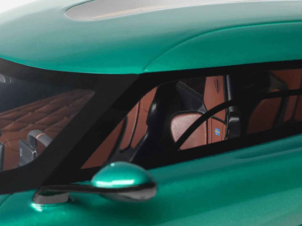 2024 Koenigsegg Gemera Racing Green Metallic 1/18 Model Car by GT Spirit