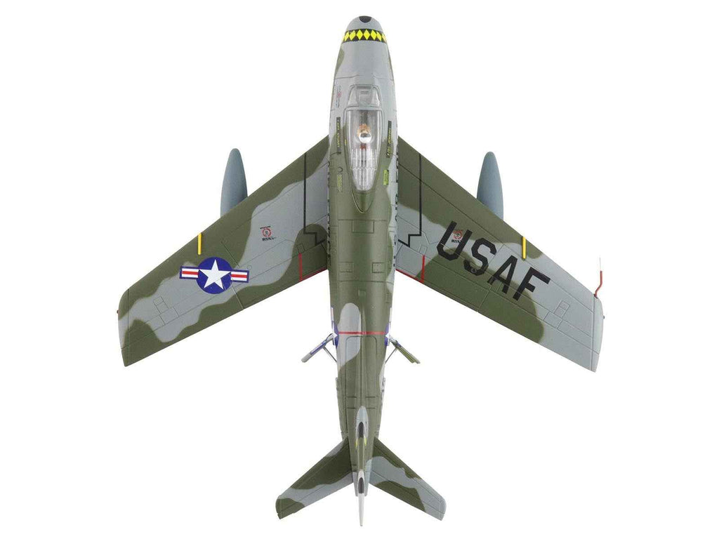 North American F-86F Sabre Fighter Aircraft "25333 461st Fighter Day Squadron West Germany" (1955) United States Air Forces in Europe "Air Power Series" 1/72 Diecast Model by Hobby Master
