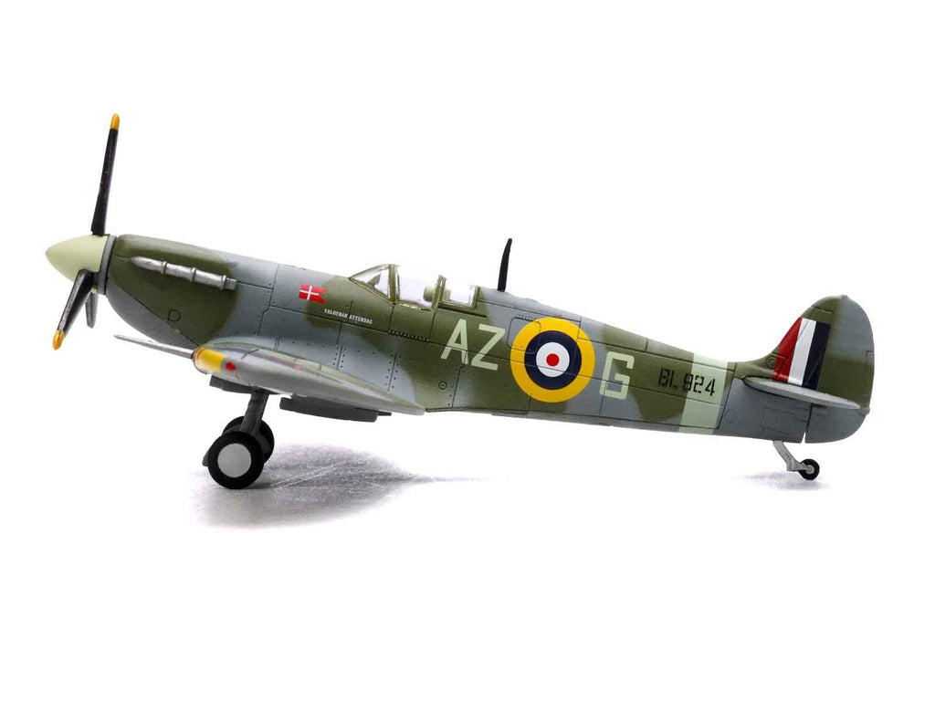 Supermarine Spitfire Mk Vb Fighter Aircraft "BL924 Pilot Officer Aksel Svendsen Danish Presentation Spitfire Valdemar Atterdag No. 234 Madras Presidency Squadron" (1942) Royal Air Force 1/72 Diecast Model by Legion