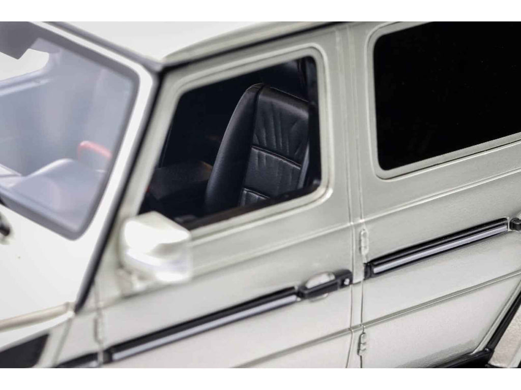 2003 Mercedes-Benz G-Class 55 AMG Iridium Silver Metallic Limited Edition to 999 pieces Worldwide 1/18 Model Car by Otto Mobile
