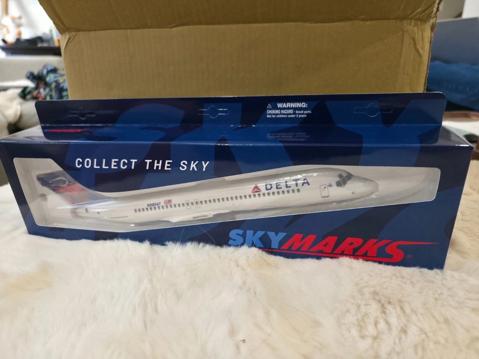 SKYMARKS DELTA 717 1/130 - BRAND NEW SEALED IN BOX